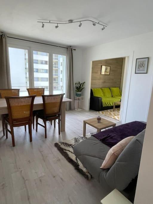 Appartement A 150M Du Lac- Plage De L'Imperial آنسي المظهر الخارجي الصورة