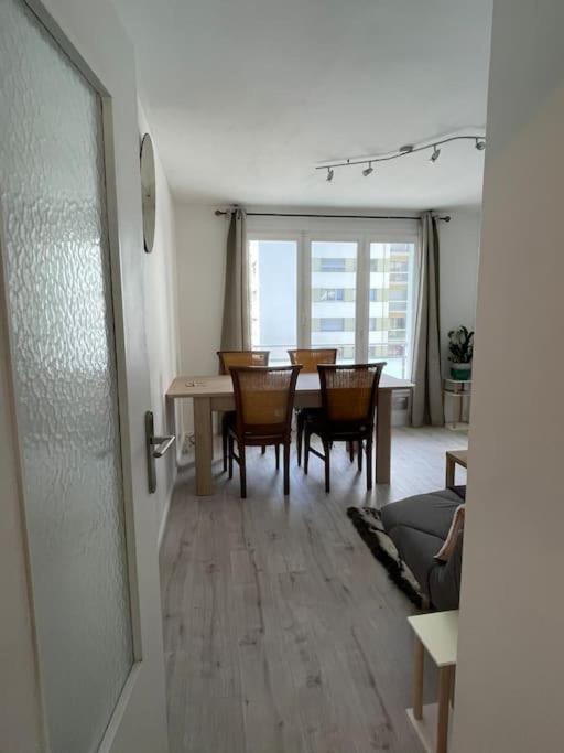 Appartement A 150M Du Lac- Plage De L'Imperial آنسي المظهر الخارجي الصورة